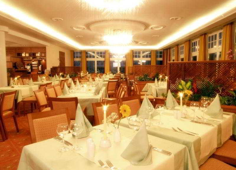 Hotel Zur Post - Ein Rovell Hotel Heringsdorf  Ngoại thất bức ảnh