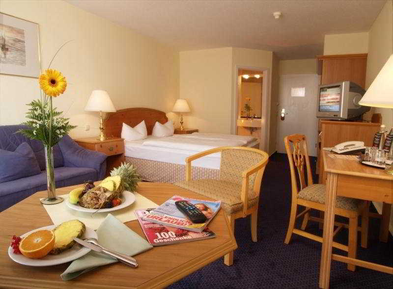 Hotel Zur Post - Ein Rovell Hotel Heringsdorf  Ngoại thất bức ảnh