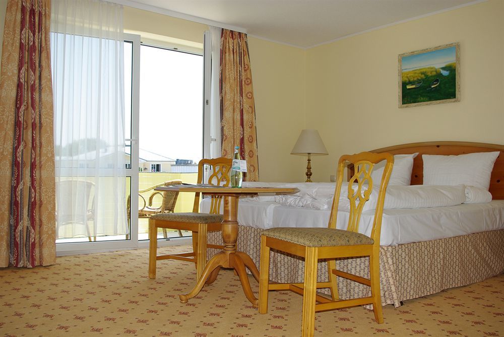 Hotel Zur Post - Ein Rovell Hotel Heringsdorf  Ngoại thất bức ảnh