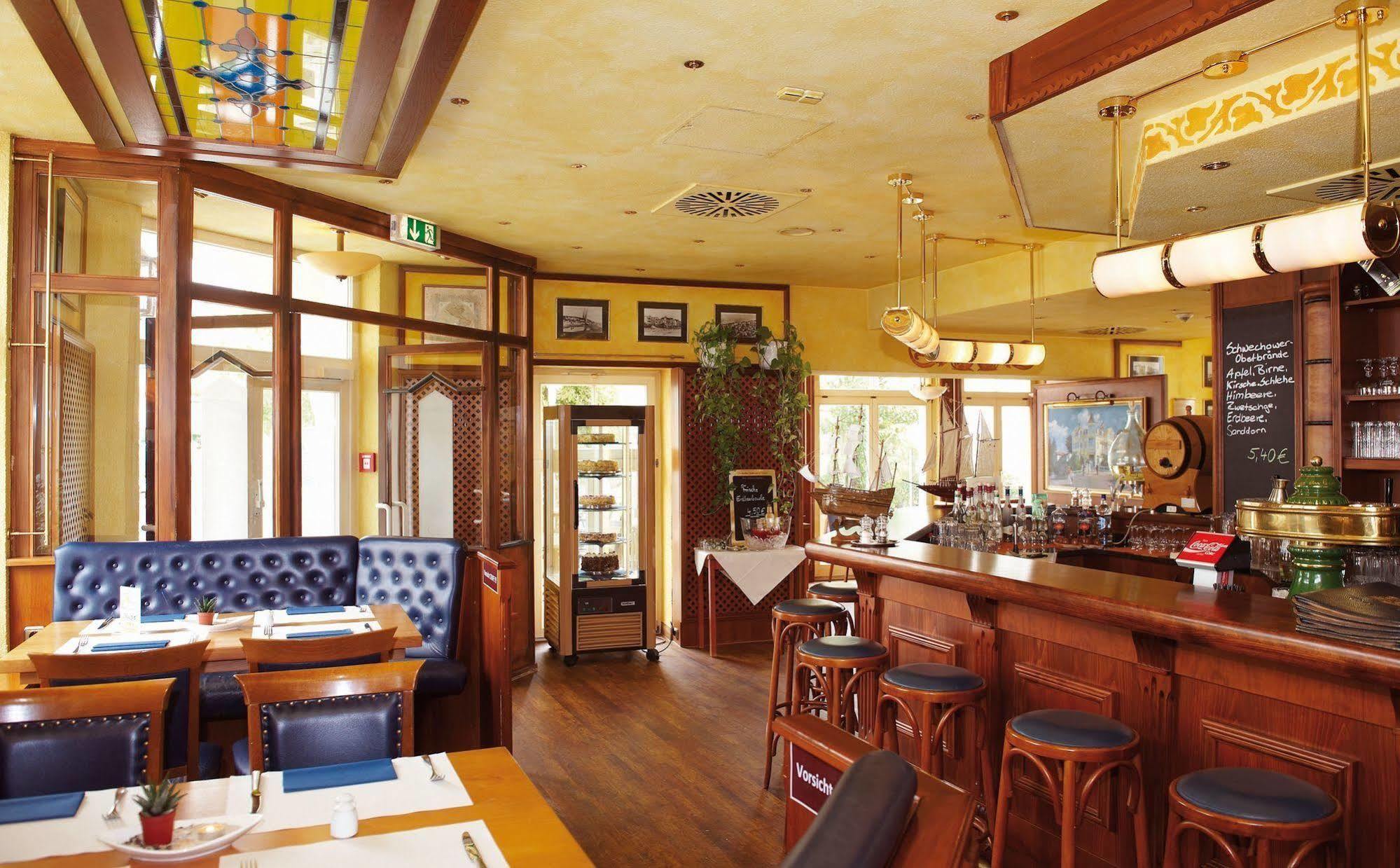 Hotel Zur Post - Ein Rovell Hotel Heringsdorf  Ngoại thất bức ảnh